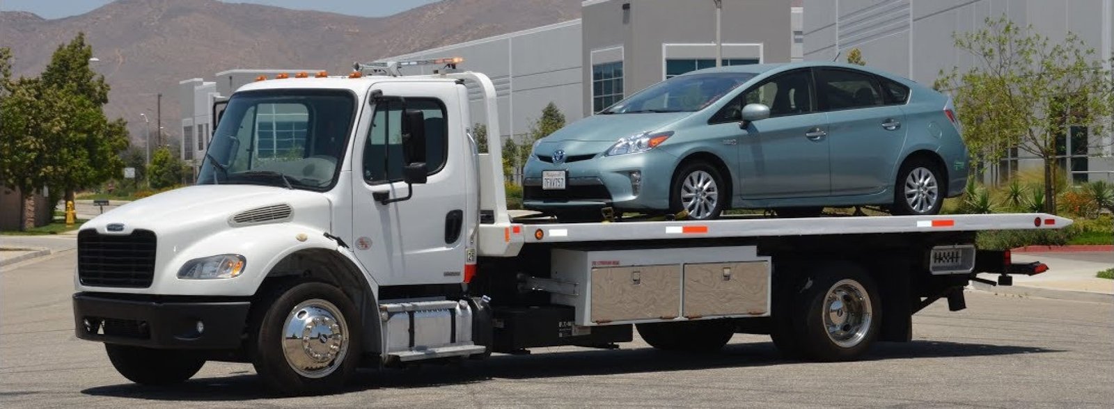 Auto Towing Service in Las Vegas NV |724 Mobile Mechanic Las Vegas